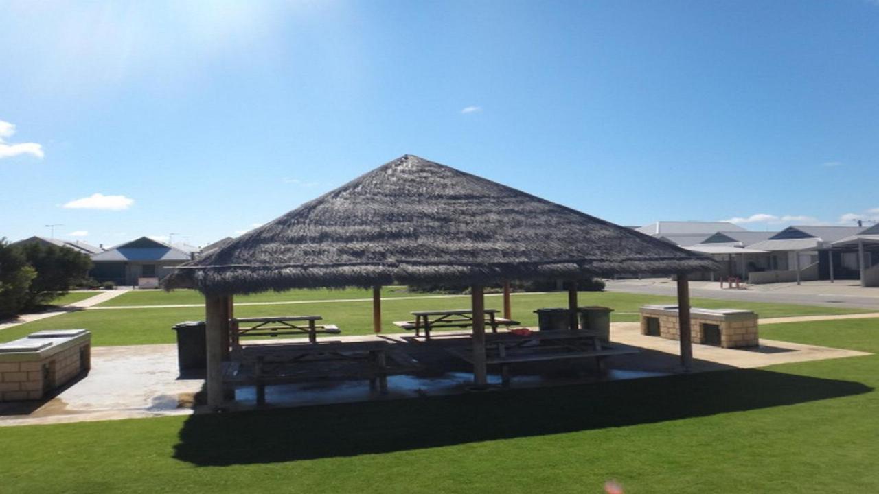 Villa Unit 23 Seafront Estate *